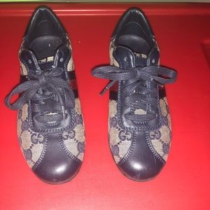 Gucci sneakers size 30
